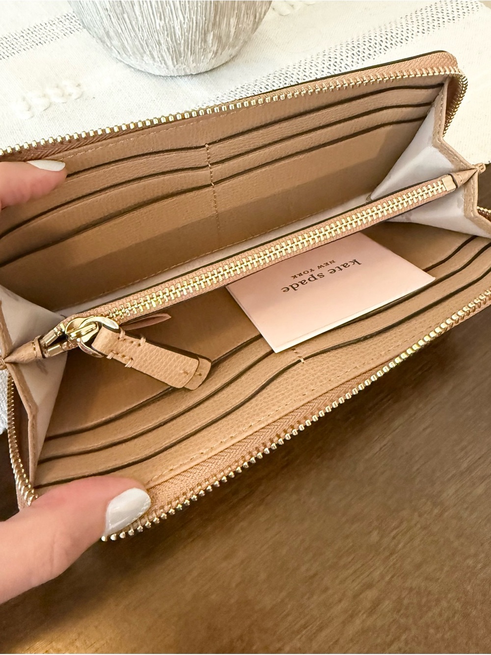 Kate Spade Sylvia slim continental wallet - Picture 3 of 4